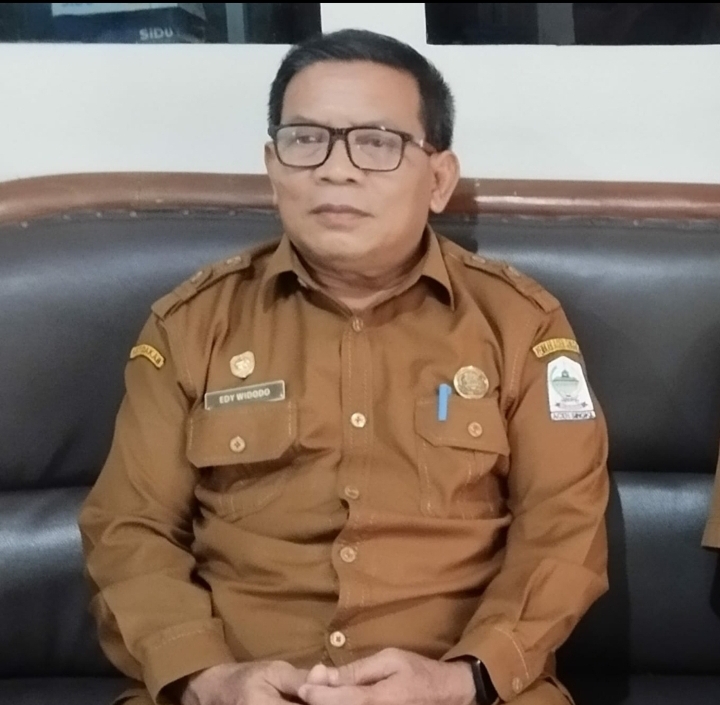 Prokontra Pemberhentian Kades Sebantang, Sekda: Tunggu Bupati Pulang